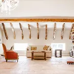Domaine De Roucayrols Nocleg ze śniadaniem 4*