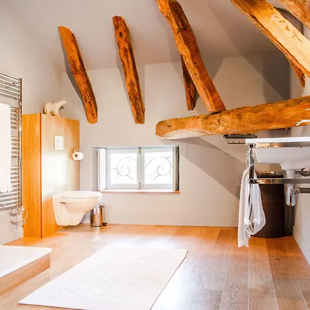 Domaine De Roucayrols 4*