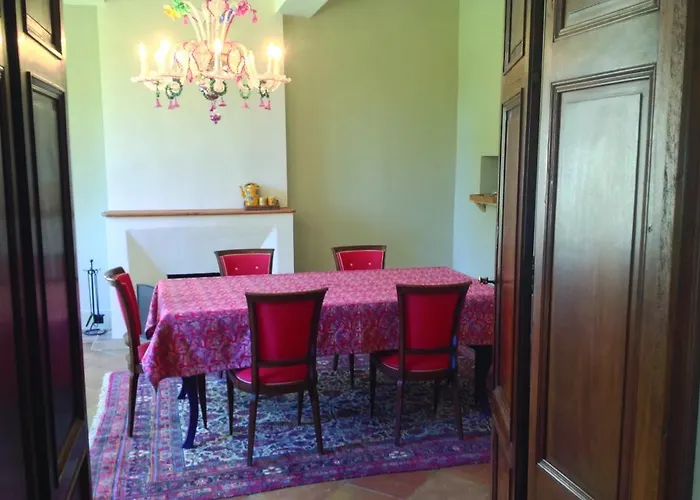 Domaine De Roucayrols Panzió Ambres